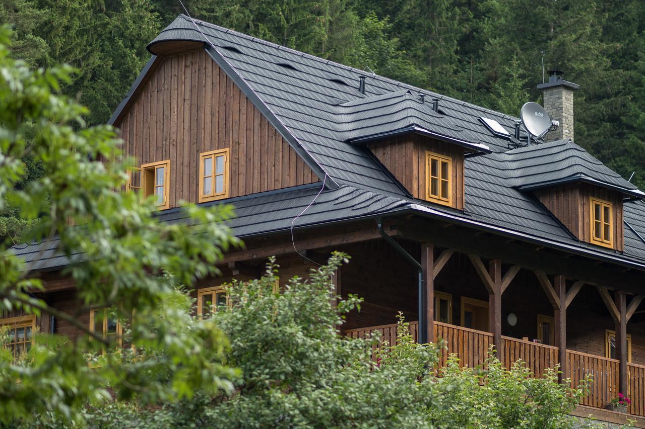 Statek U Rajmunda Zemedelska Farma Villa Velké Karlovice Esterno foto